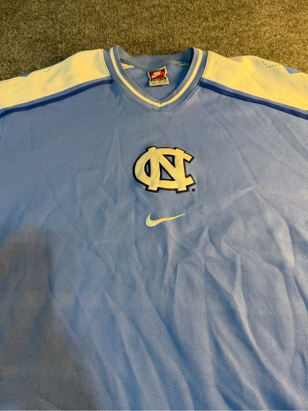 Nike Men’s Carolina Blue & White UNC Athletic Jersey